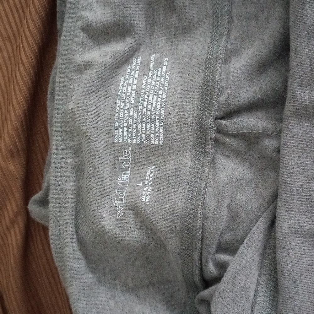 Grey yoga pants